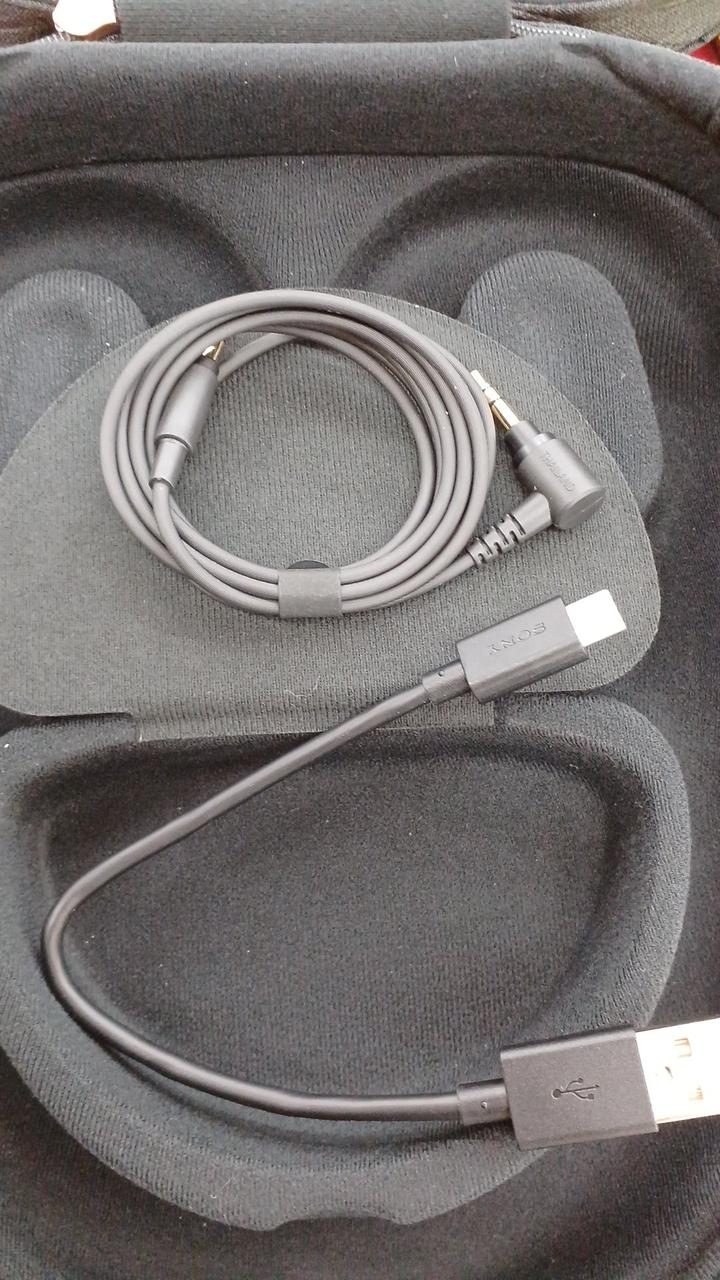 付属ケーブル
2種