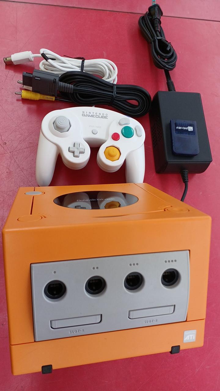 中古品です。
現状限りの構成です。