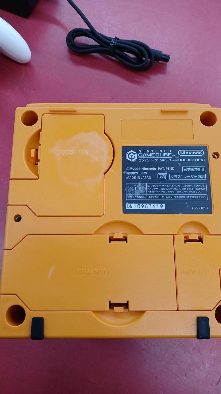 白っぽく
ヨゴレています