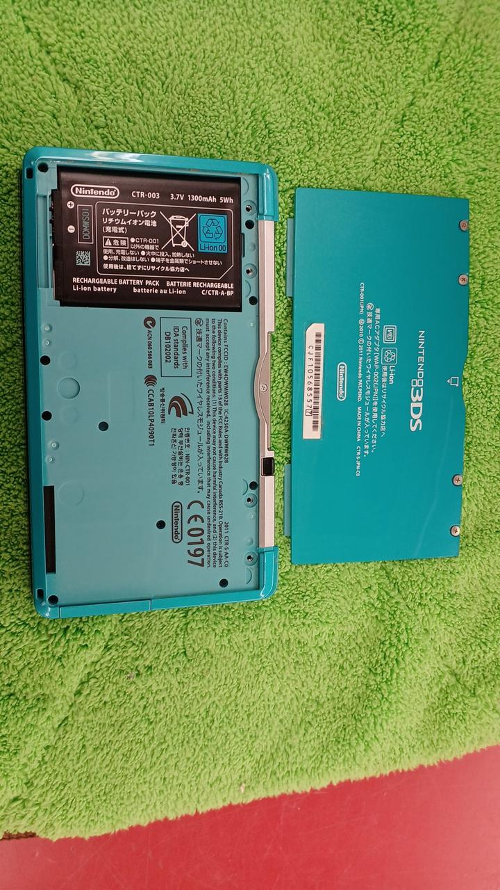 シール傷みがあります