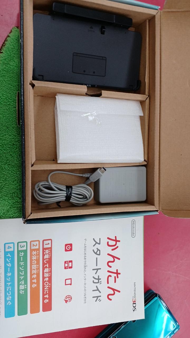 付属品はこんな感じです。
ARカード無