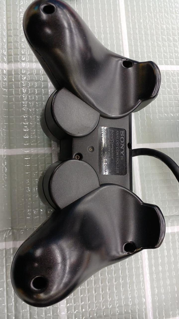 コントローラー色違い