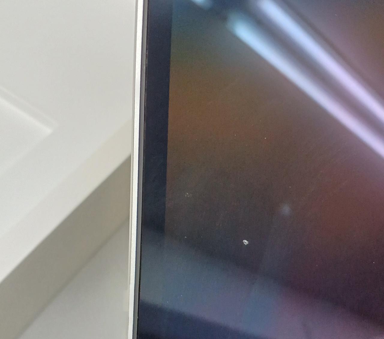 画面左側
点キズあり