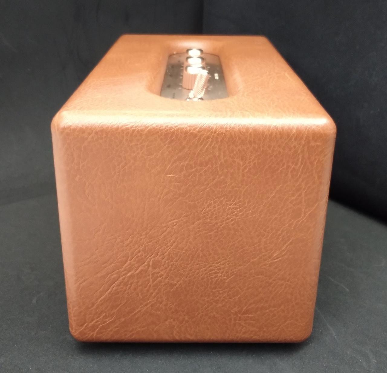 本体右側面の写真です。