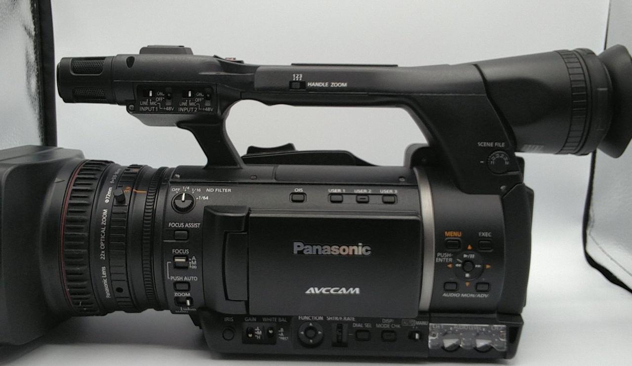 Panasonic ＤＶＤビデオカメラ 松下、AVCHD記録対応のハイビジョンDVDカメラ