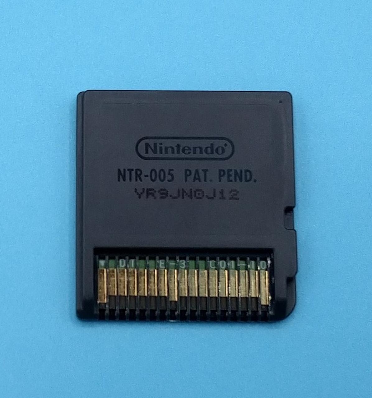 カートリッジ裏側と端子です。