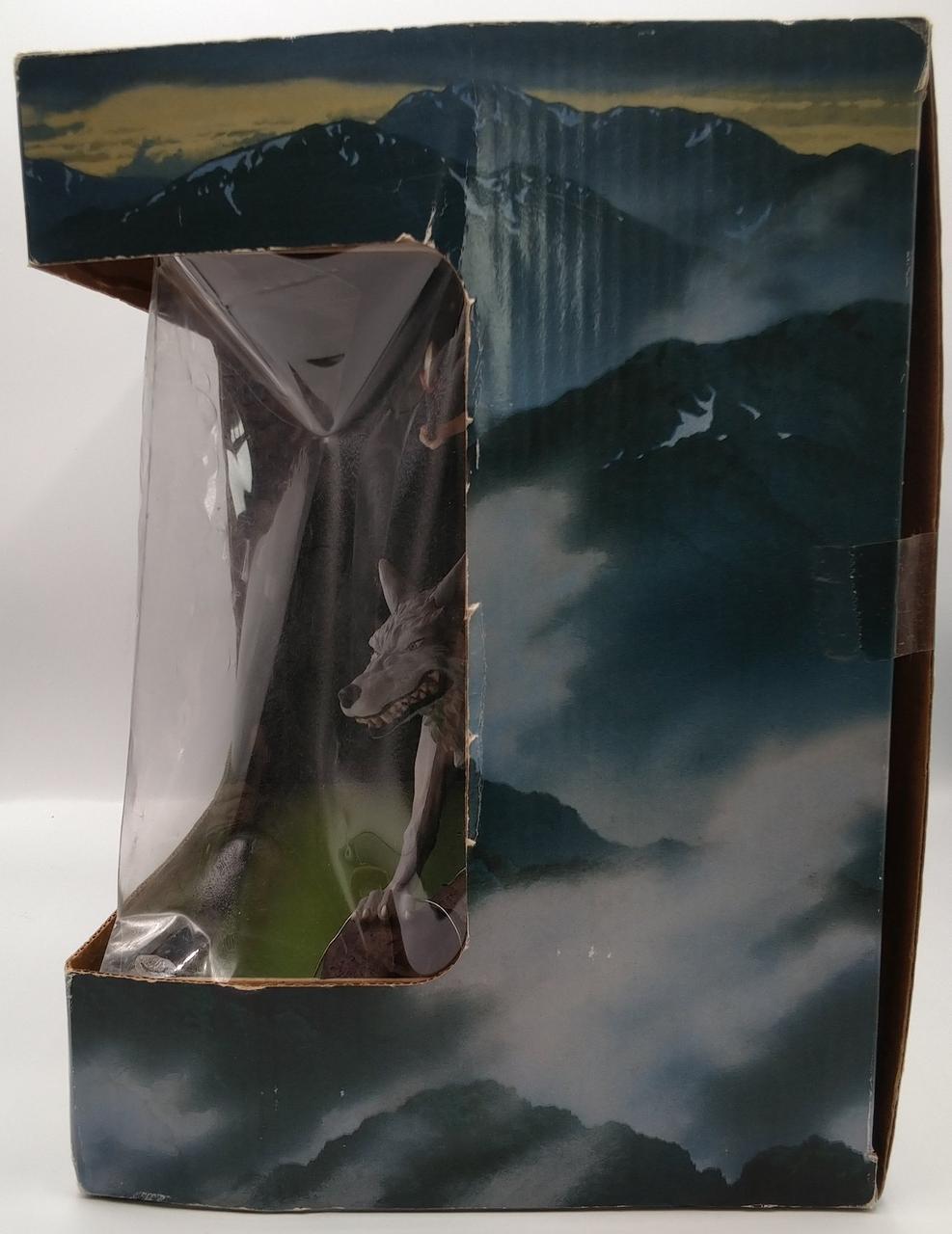 正面のブリスターが取れかけています