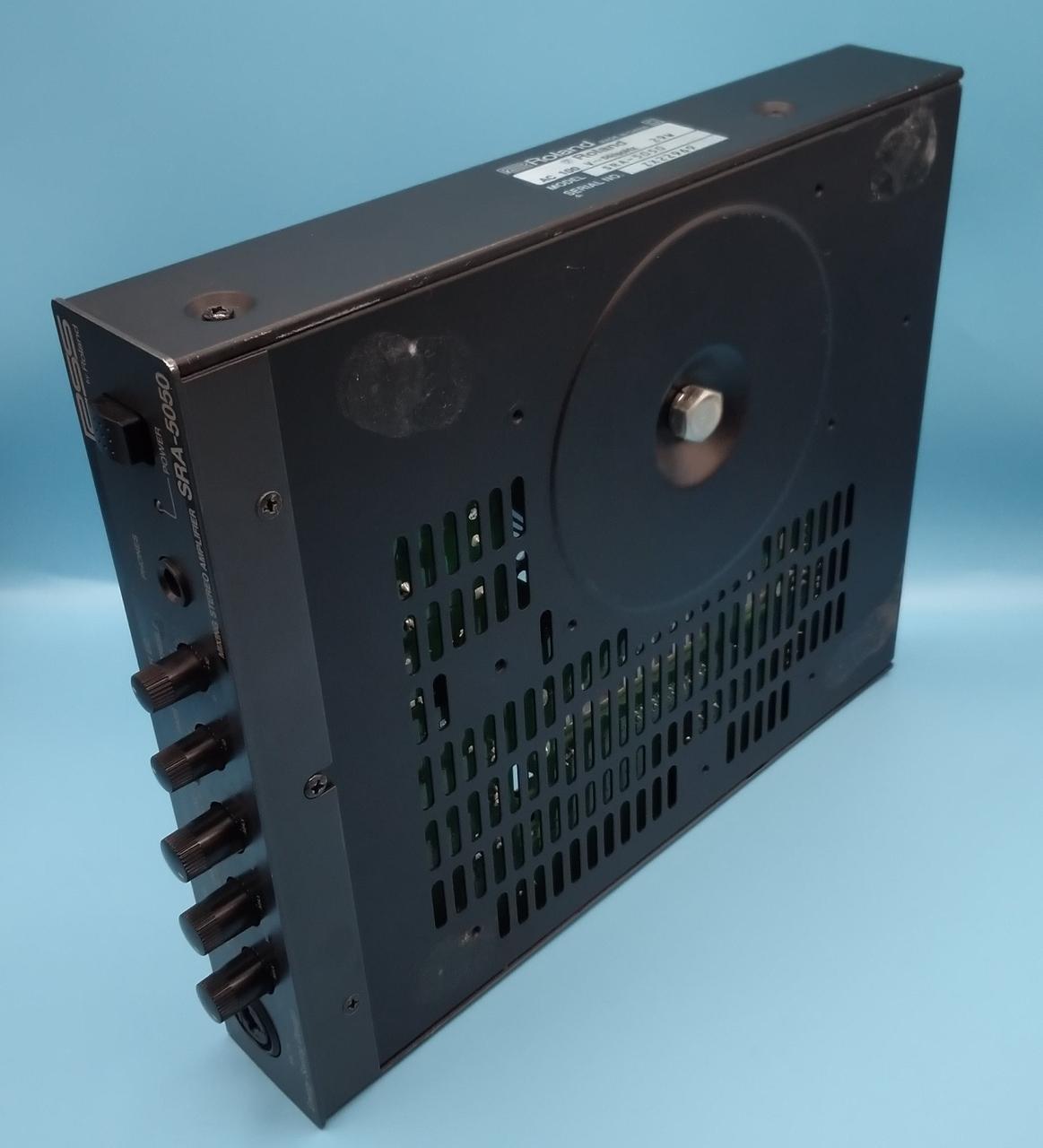 本体裏面の状態悪いです。