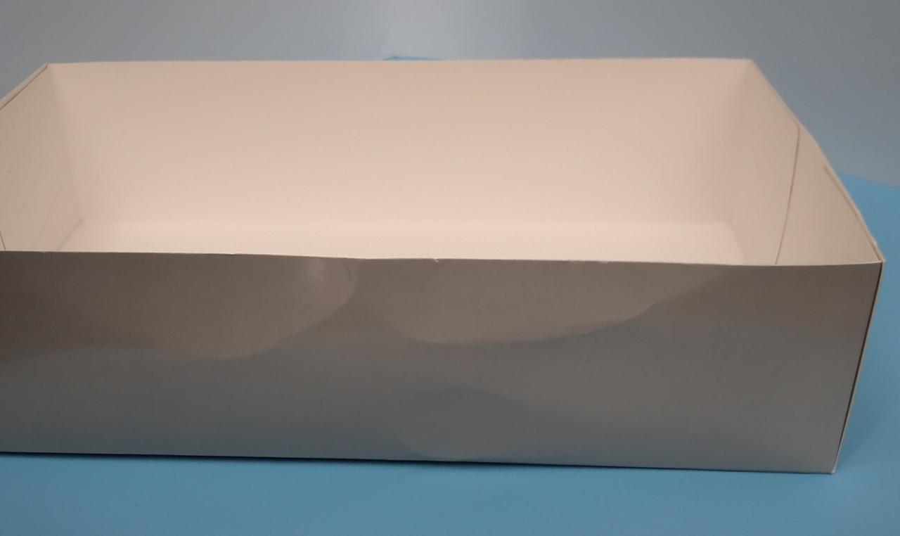 目立つキズが見られます。