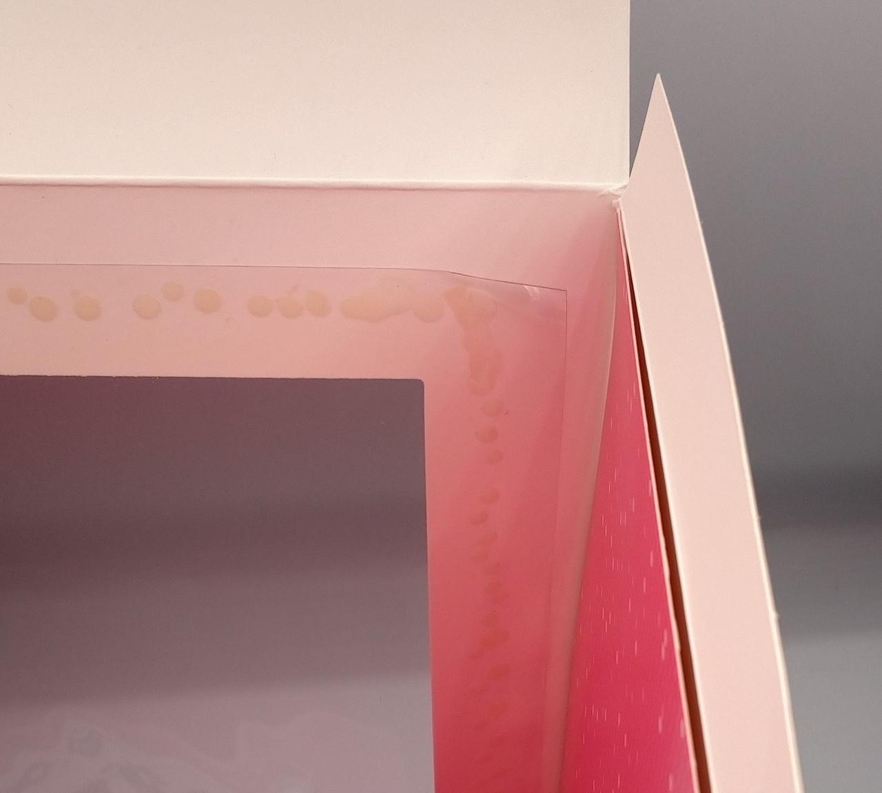 化粧箱内側の折れキズです。