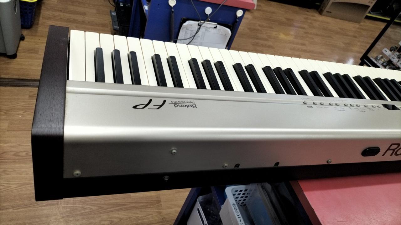 【割引中】 Roland ローランド 電子ピアノ FP-80 ジャンク品 ローランド Roland 電子ピアノ 88鍵盤 LX5GP KR (KURO) 足台