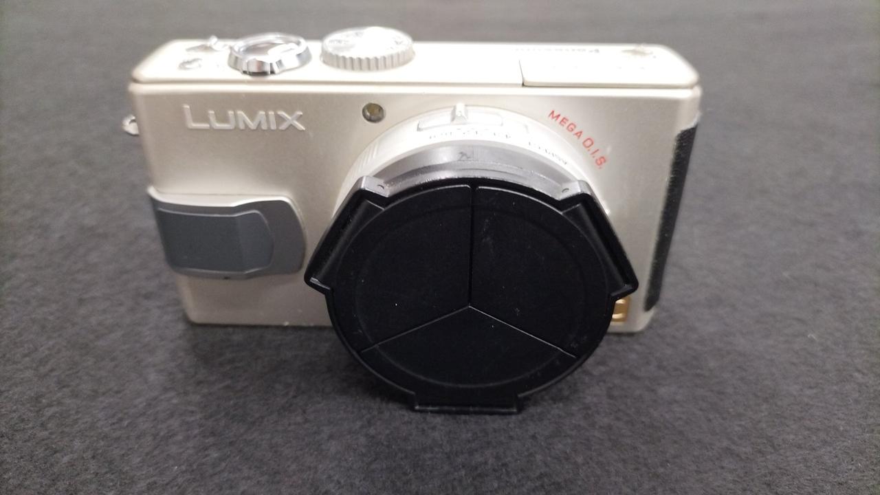 パナソニック デジタルビデオカメラ ライカ シルバー 1113-S5010h パナソニック LUMIX DMC-ZX1-S シルバー｜コンパクトデジタル
