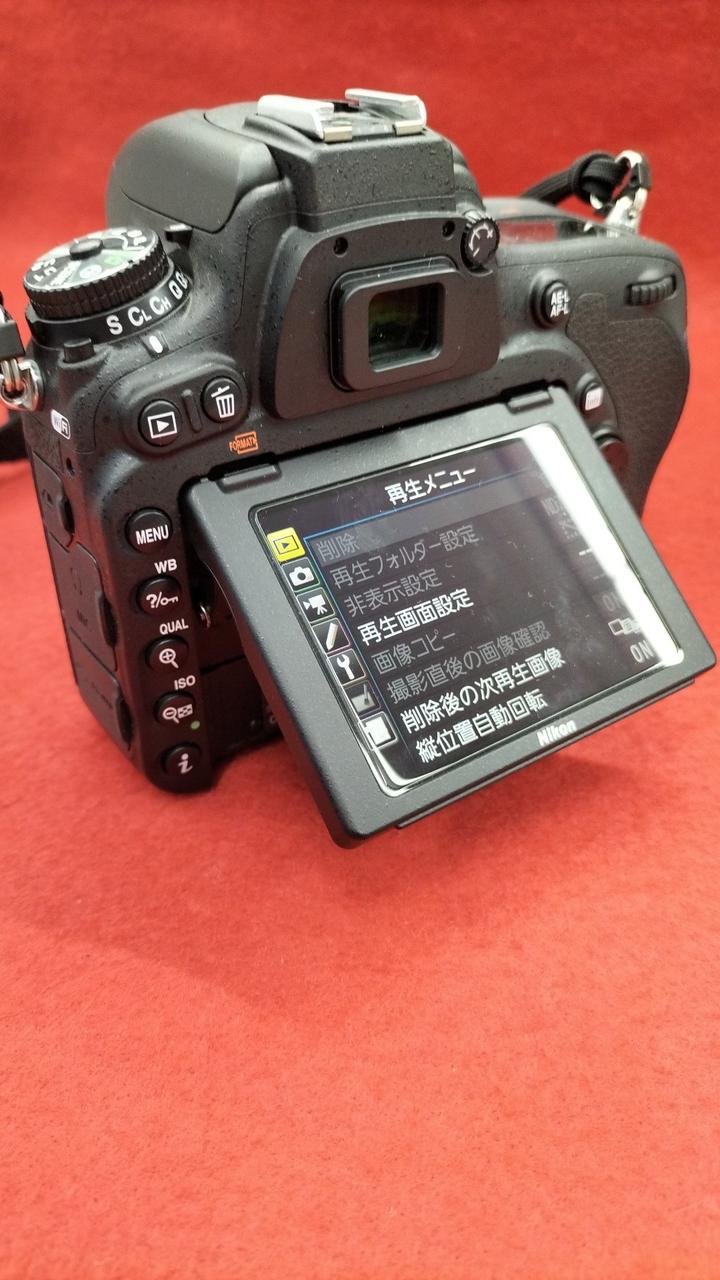 Nikon D750 本体 バッテリーチャージャー付き Nikon D750 デジタル一眼レフカメラ、バッテリーとチャージャー付き