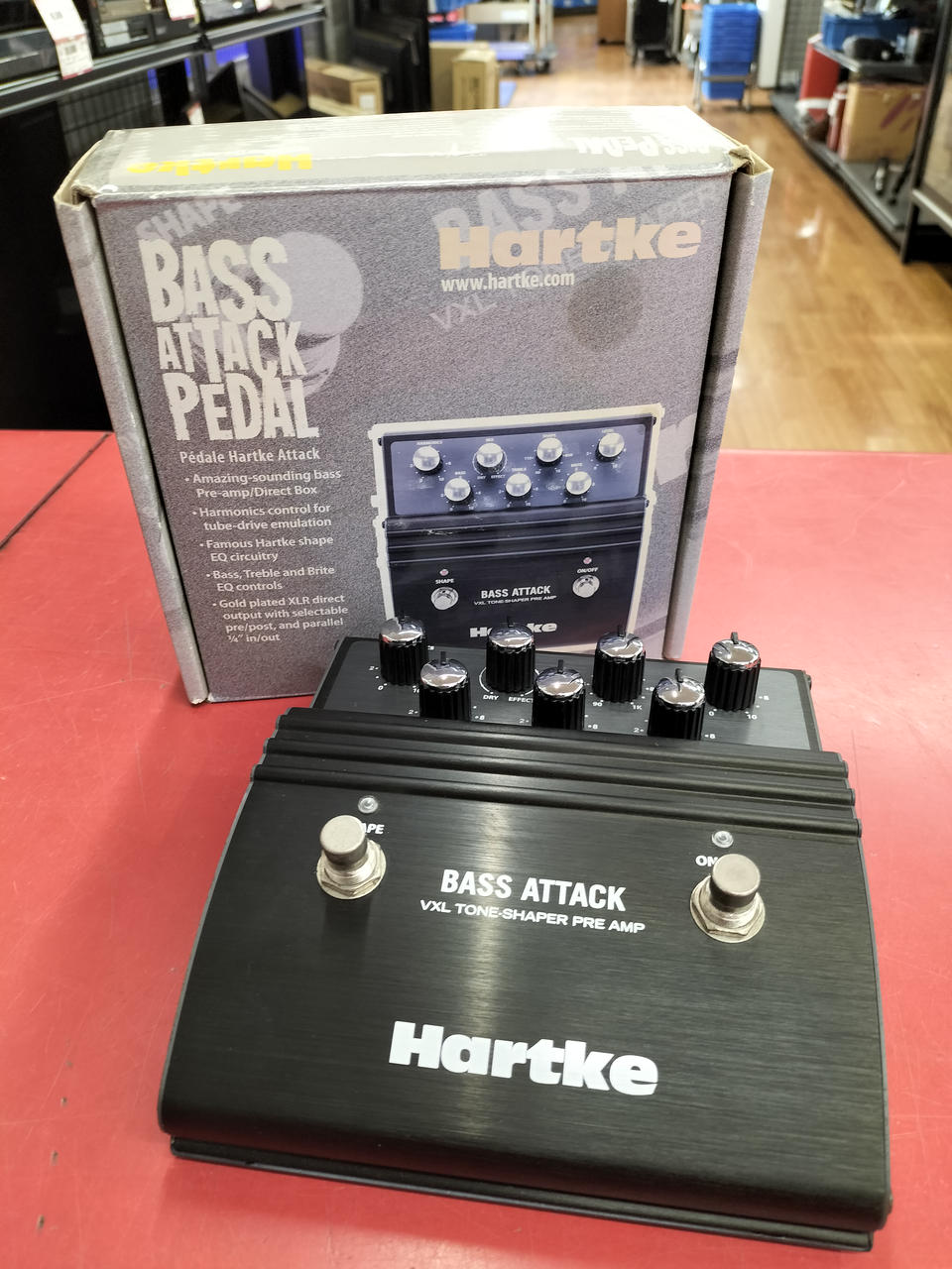 Hartke BASS ATTACK PEDAL プリアンプ DIボックス Hartke Bass Attack 2 Preamp/Direct Box/EQ Pedal | Sweetwater