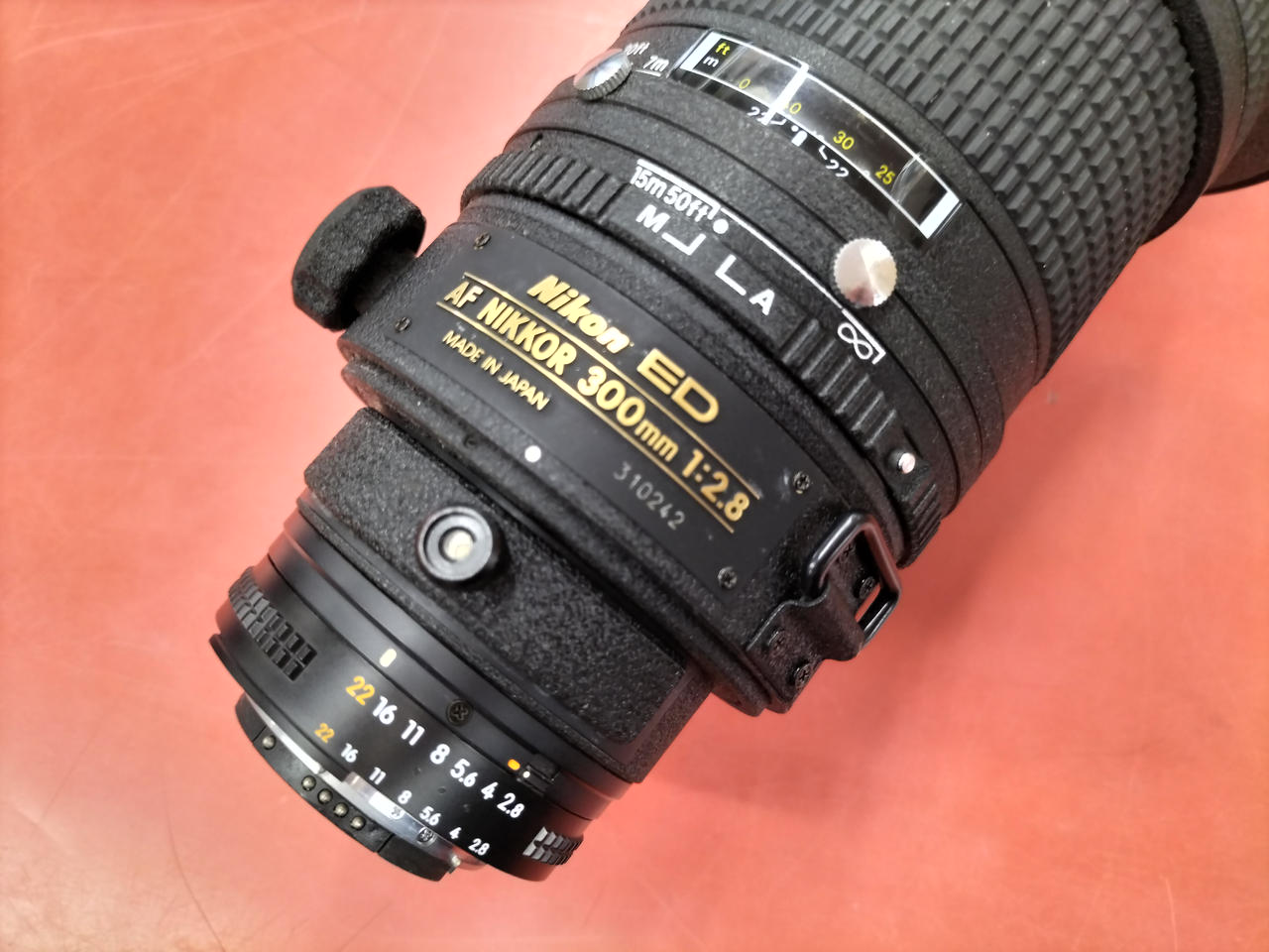 Nikon D90 純正 300mm Wレンズ Nikon D90 純正 300mm Wレンズ