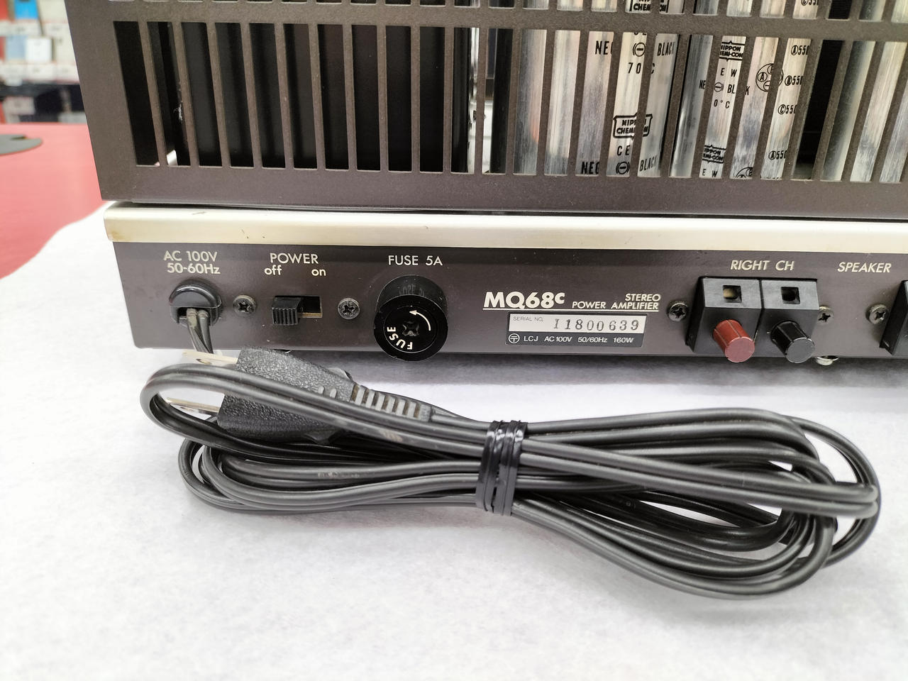Luxman CN-2050 カー パワーアンプ Luxman CN-2050 カー パワーアンプ カーオーディオ