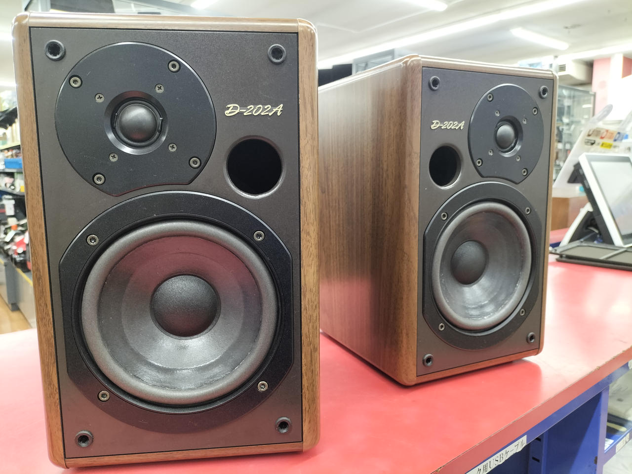 ONKYO スピーカー D-202A ダークウッド ONKYO スピーカー D-202A 手の込んだ内部の紹介｜tone quality