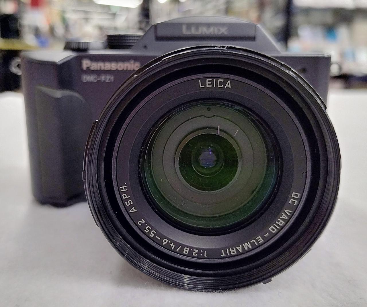 Panasonic パナソニック LUMIX DMC-FZ1 デジタルカメラ オールドデジカメの凱旋：パナソニックLUMIX DMC-FZ1（2002年