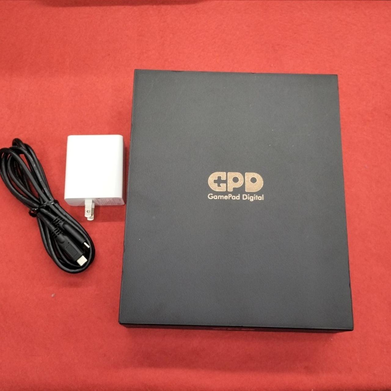 GPD WIN3セット バラ売り不可 Switch Lite風の小型ゲーマー向けPC「GPD WIN 3」レビュー