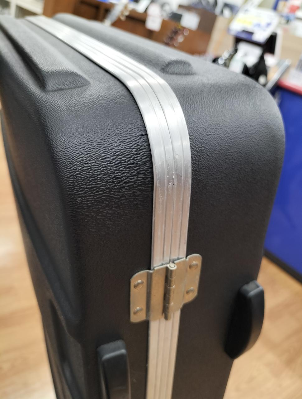 1622❣️ Fender(フェンダー)  ベース　ハードケース ヨドバシ.com - FENDER フェンダー ベース用 ハードケース CASE
