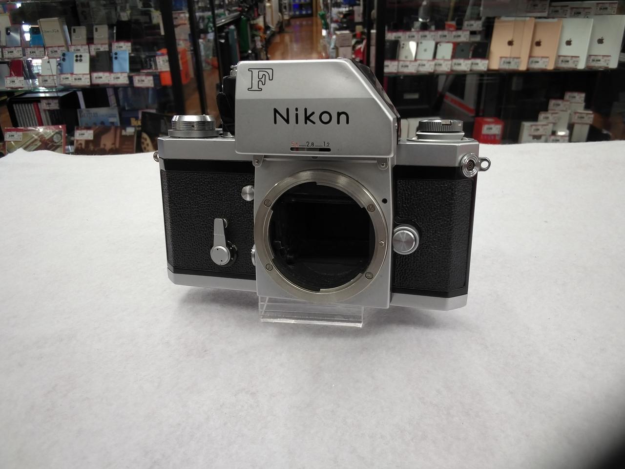 超美品 NIKON FG ブラック フィルムカメラ　モルト新品交換済 M293 Nikon - 超美品 NIKON FG ブラック フィルムカメラ モルト新品