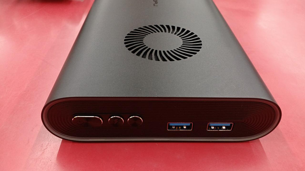 ONEXGPU egpu 美品中古 Amazon | ONEXGPU ポータブルeGPU 国内正規版（AMD Radeon X7600