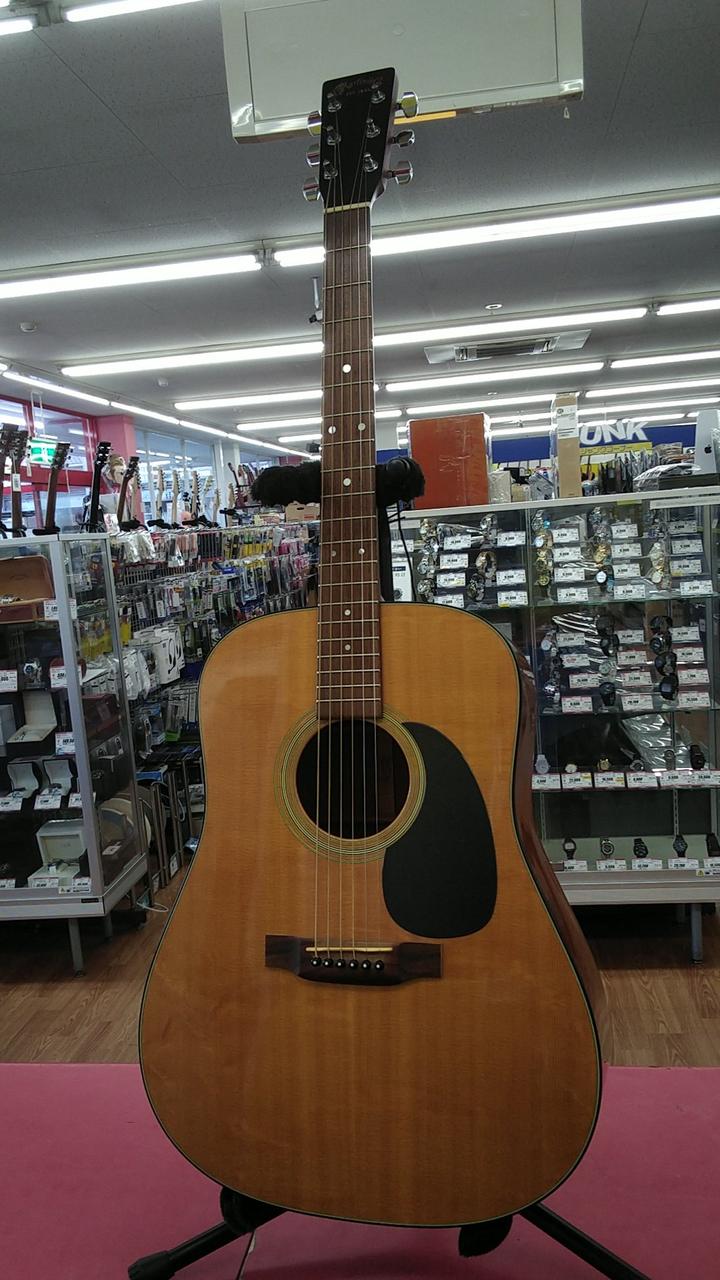 MARTIN 型番：D-18 アコースティックギター