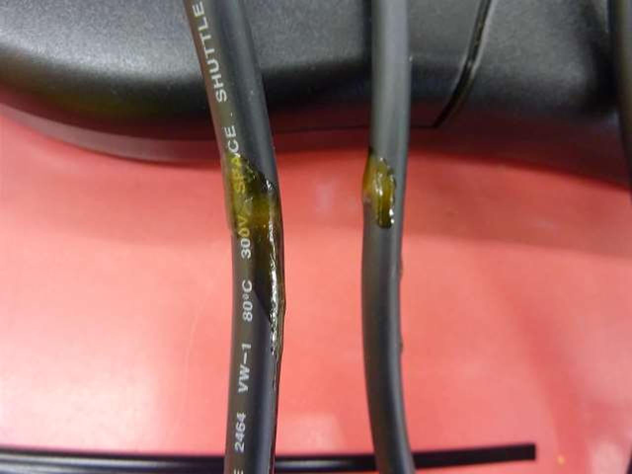 輪ゴム溶け汚れ