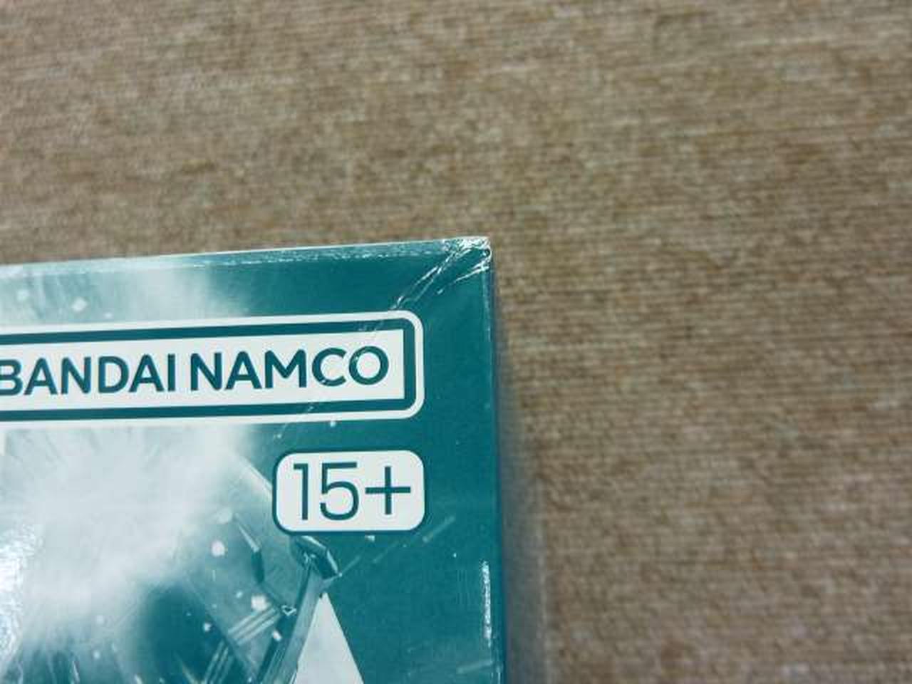 外箱、角部ダメージあり