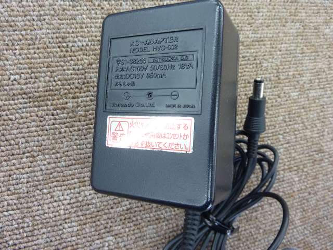 ファミコンのアダプターで代用しています