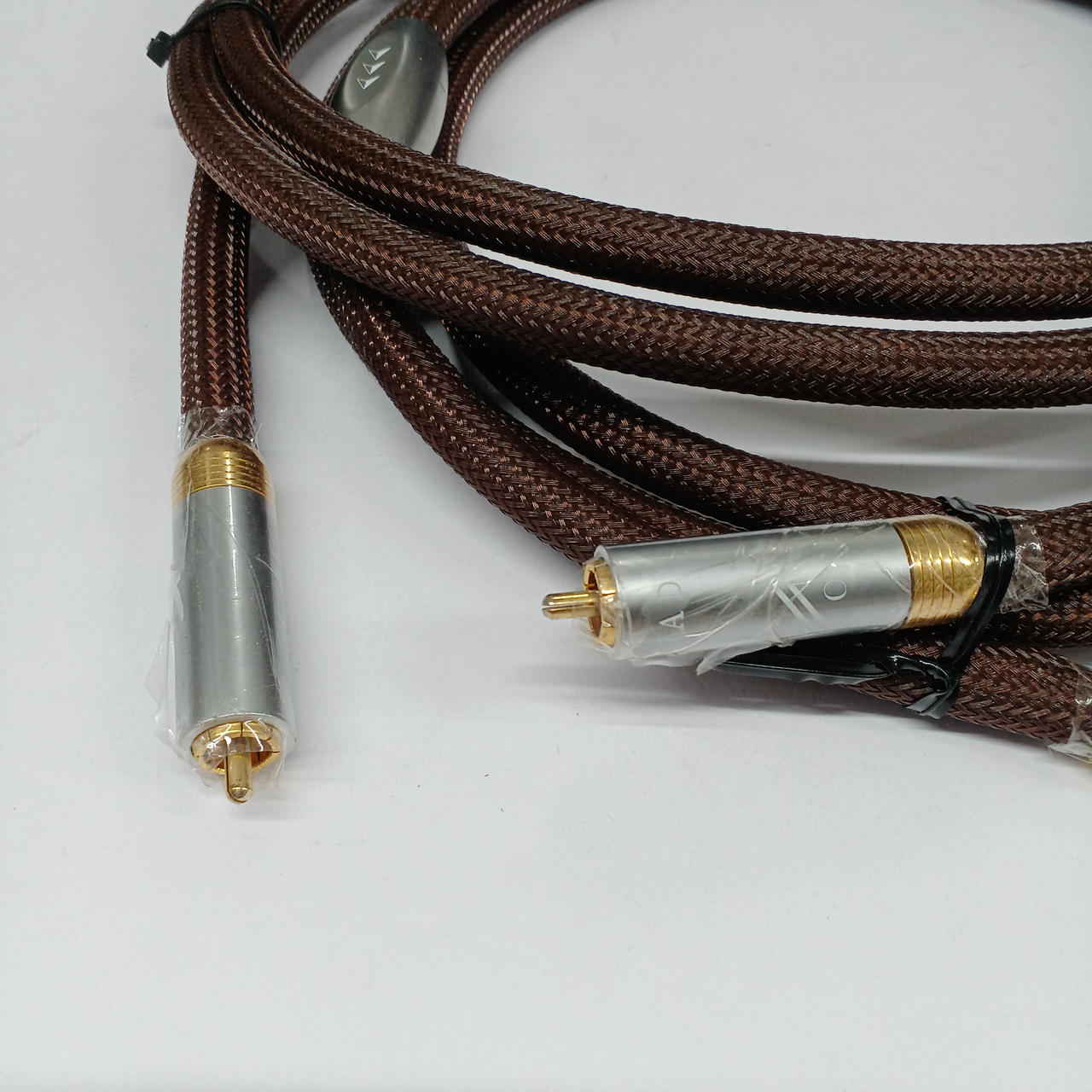 quad製高級オーディオケーブル　QD-900 約2m クォード quad製高級オーディオケーブル QD-900 約2m クォード quad製高級