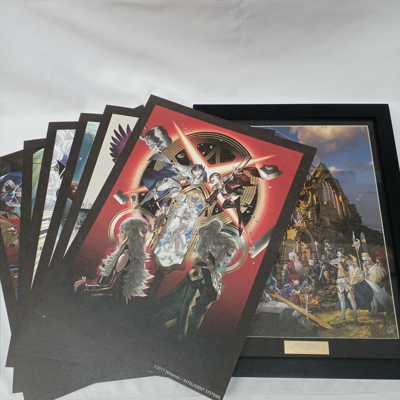 イラスト用紙7枚、額縁1点