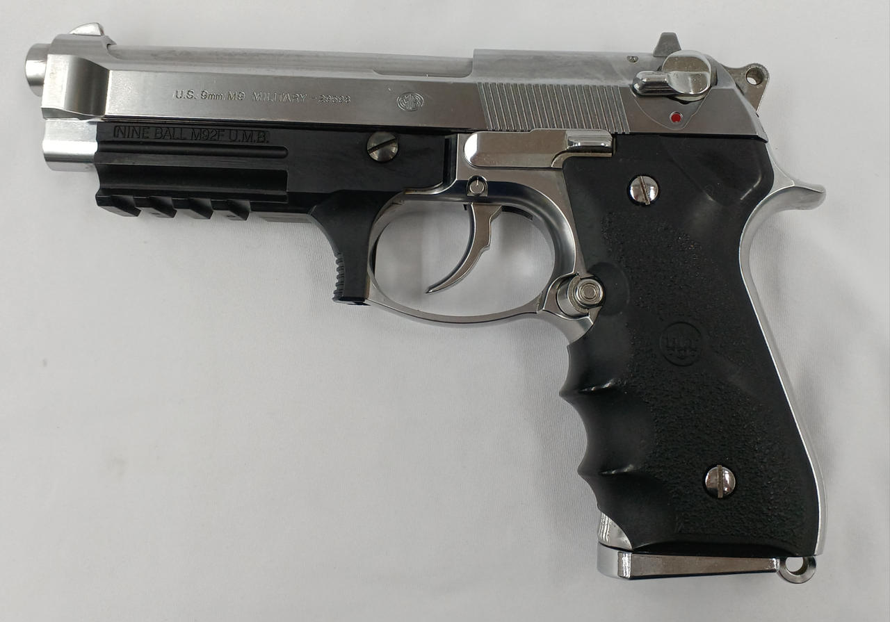【美品】東京マルイ　ガスガン　M9 Amazon.co.jp: 東京マルイ U.S. M9 PISTOL 18歳以上 ガスブロー