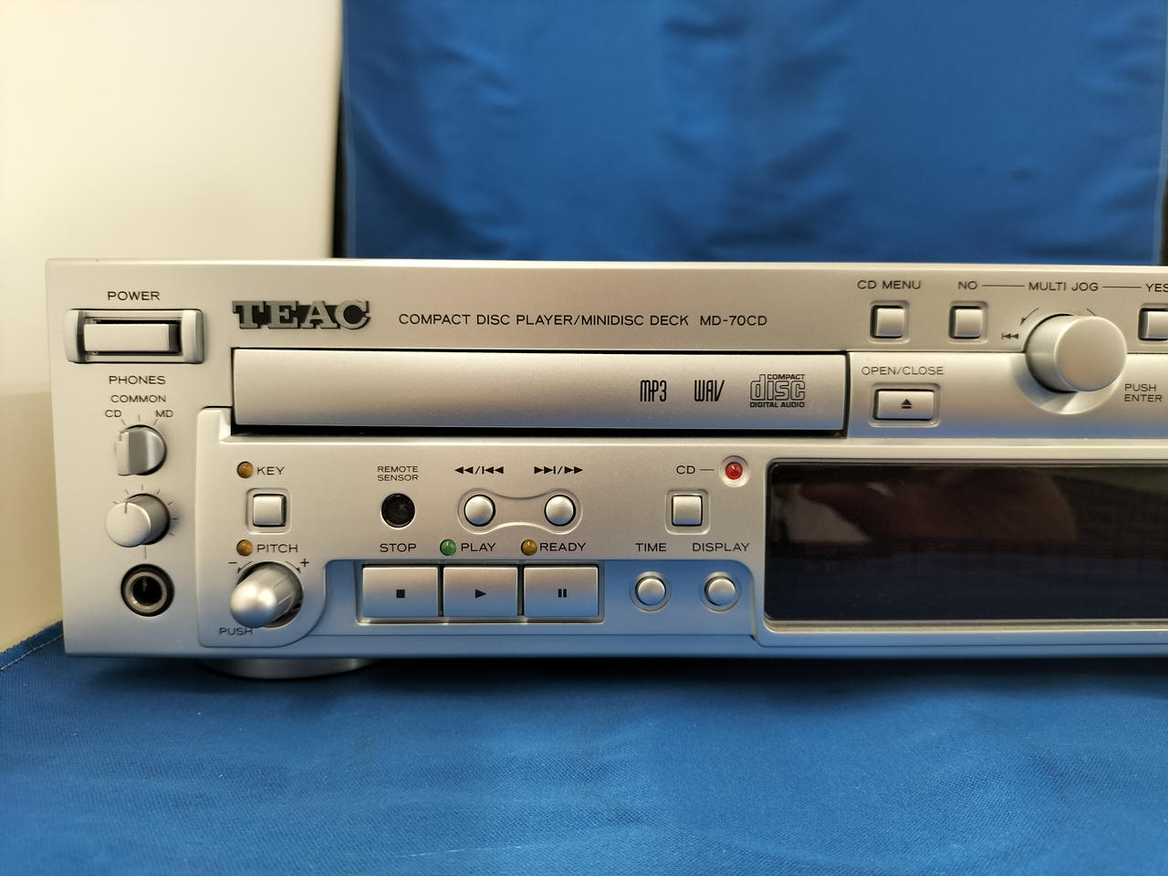 MD-70CD-S CD・MDデッキ　訳あり TEAC】ティアック『CDプレーヤー/MDデッキ』MD-70CD 1週間保証