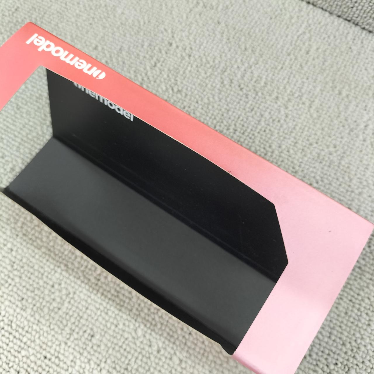 ※外箱色焼けあります。