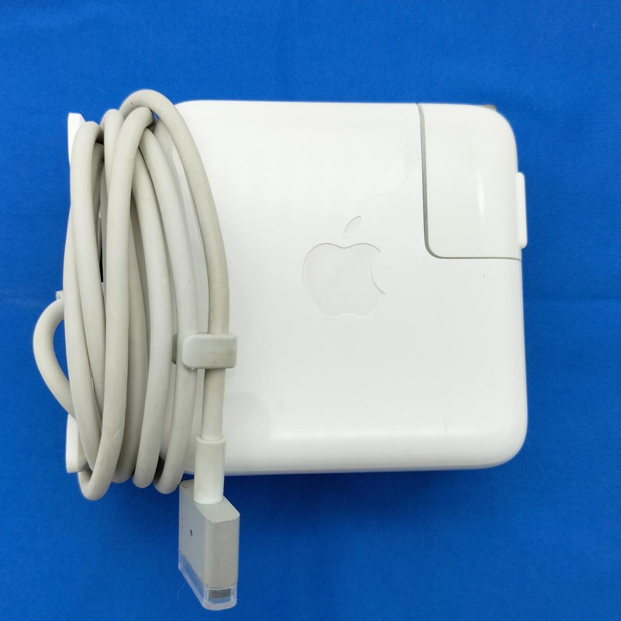 Macbook Late2008 (表面凹み、汚れあり)