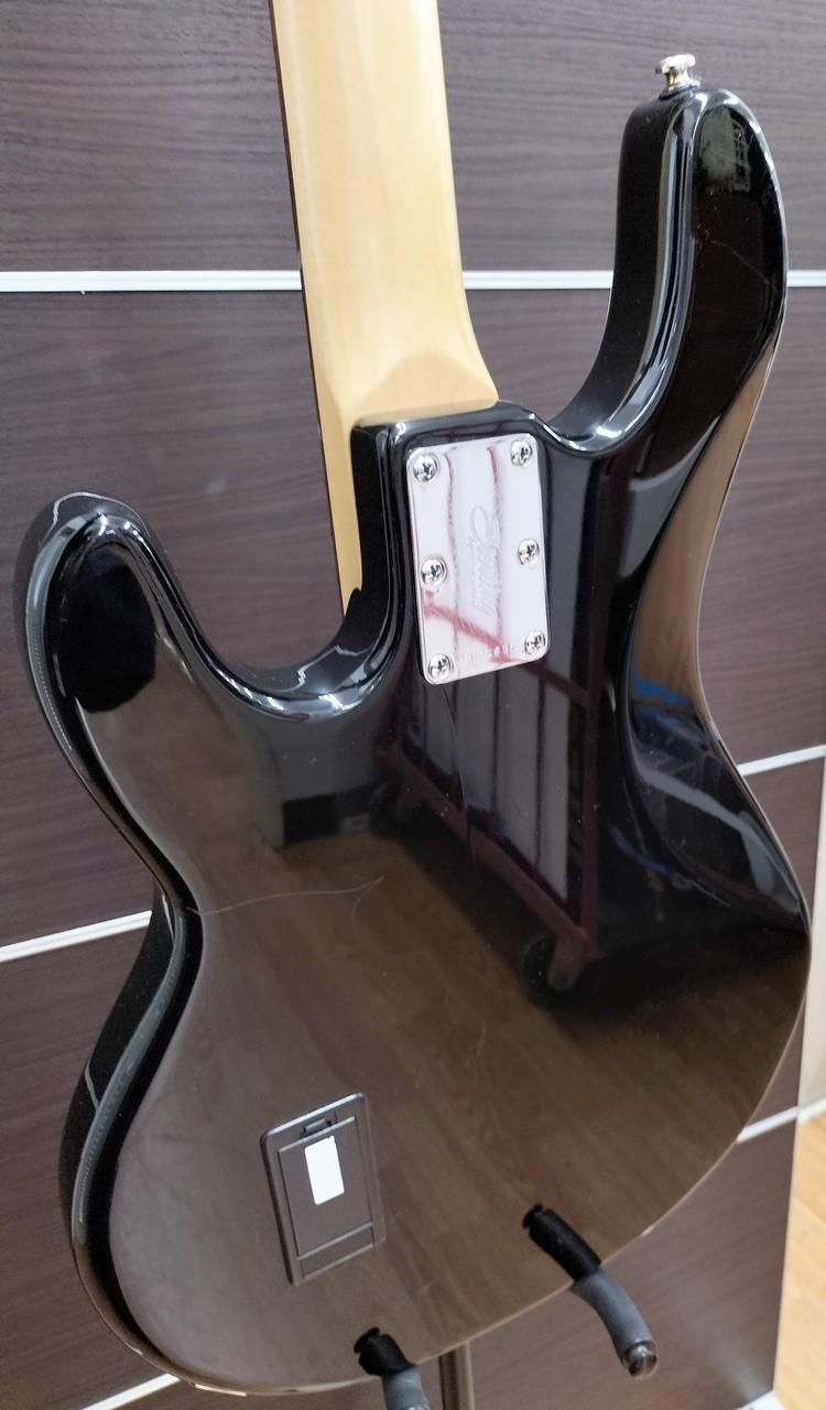 レア】STERLINGBYMUSICMANSB14ブラックベース