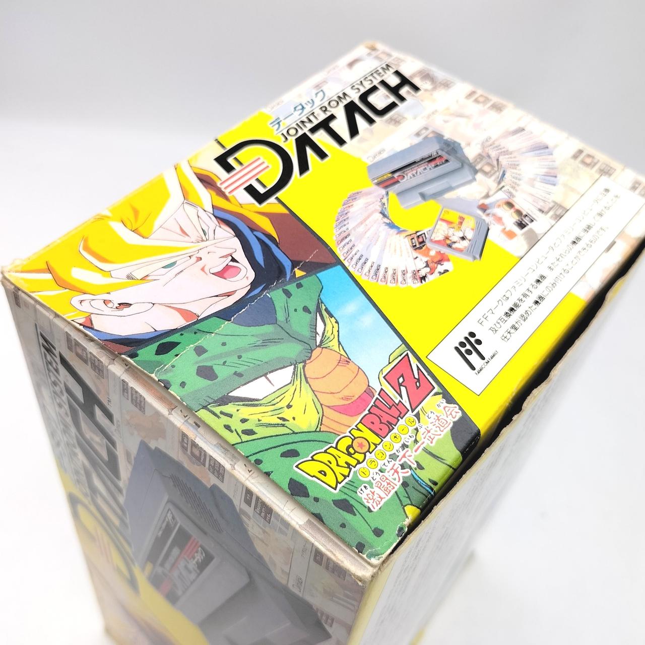 外箱にダメージあります。