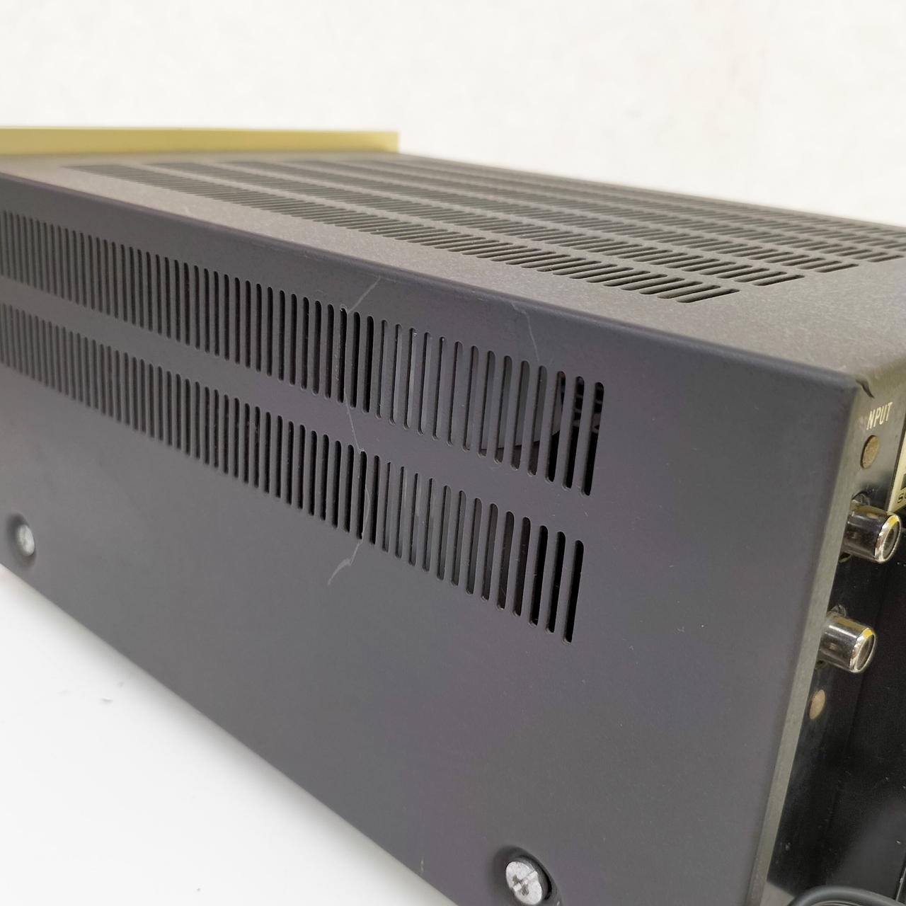 キズあります。