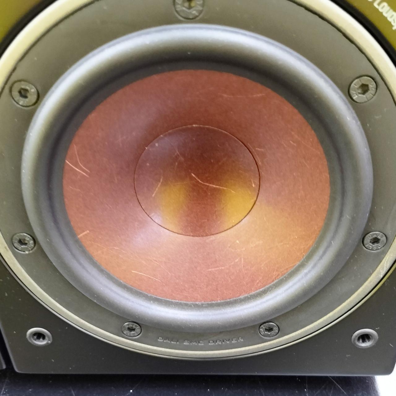 キズあります。