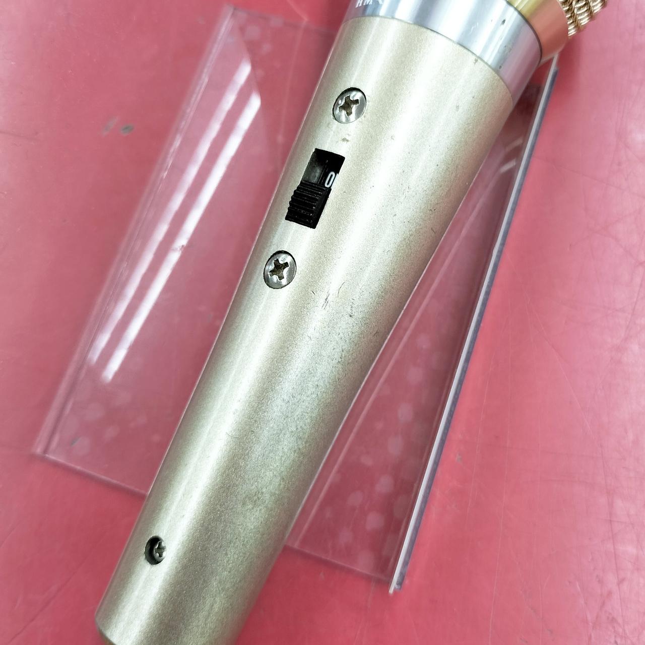 キズあります。