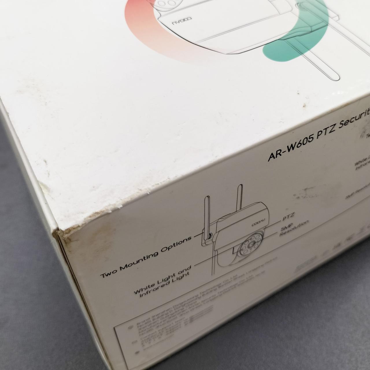 外箱にダメージあります