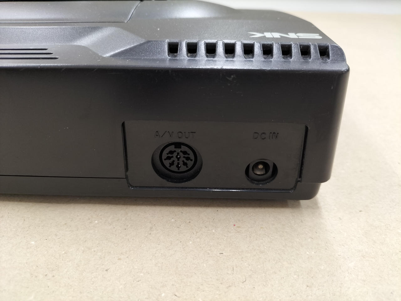 NEOGEO 本体 Amazon | NEO GEO本体 | その他のゲーム機種本体全般