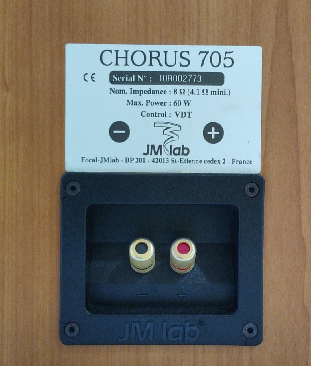 ネジ周りに割れ有ります