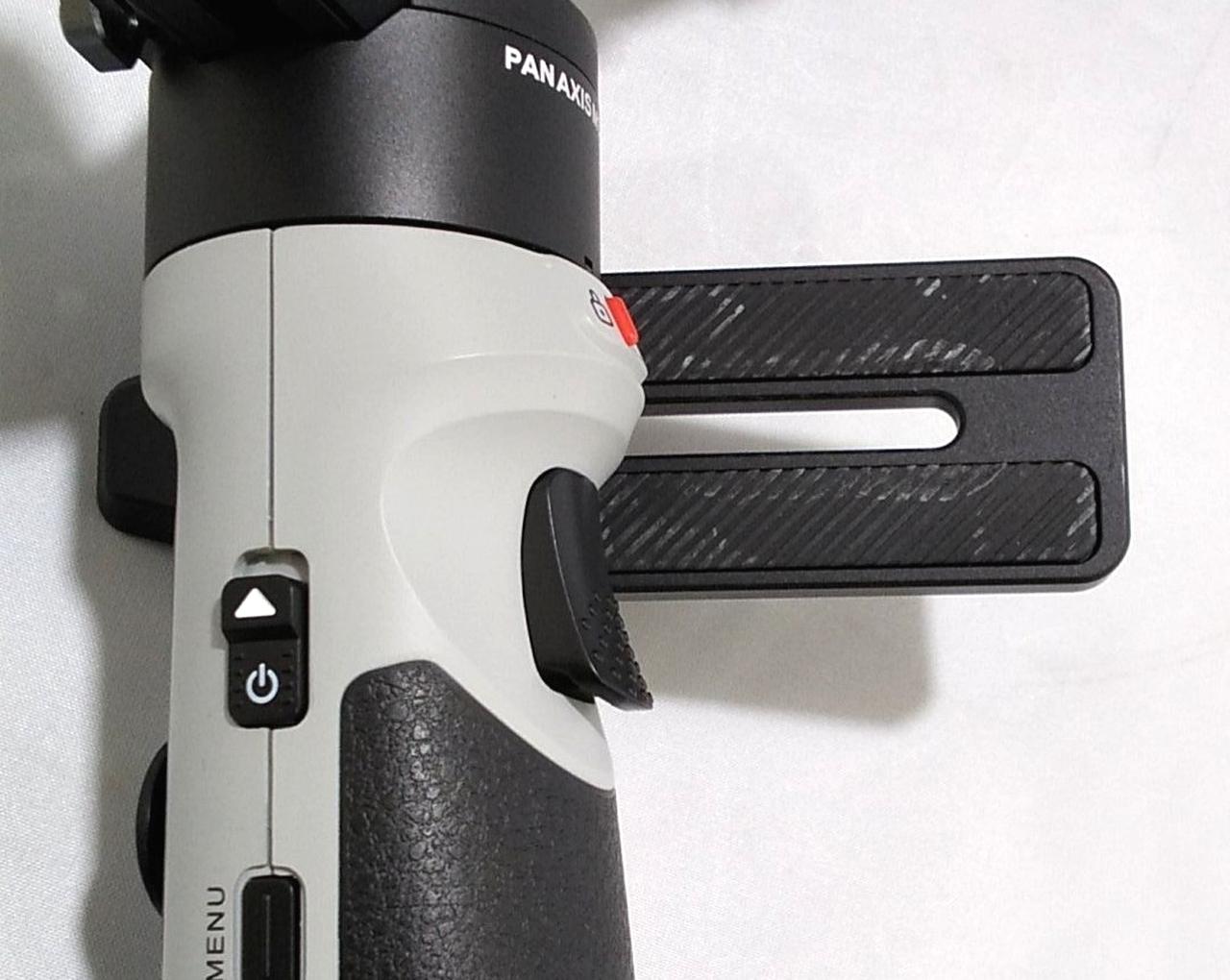 ゴム部分に多少擦れ