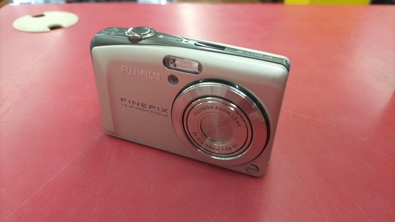 FUJIFILM FINEPIX F60fd デジタルカメラ 付属 箱 デジカメ FUJIFILM