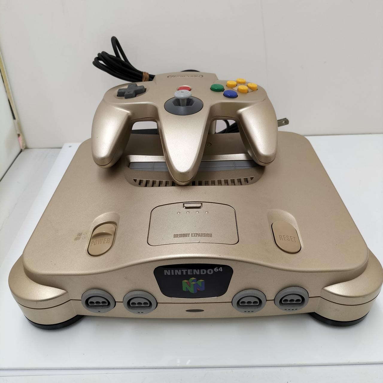 Nintendo64 本体　ゴールド Amazon | NINTENDO64 ゴールドバージョン