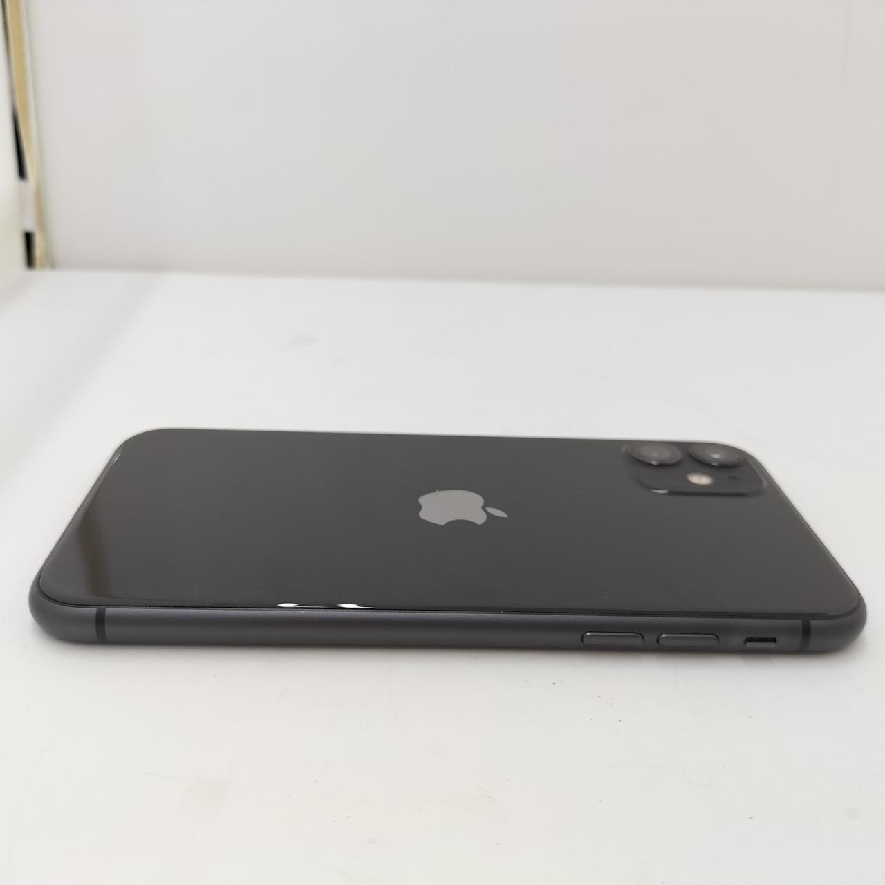 マ*ル様 Apple iPhone 11Pro 本体　simロックなし Amazon | 【整備済み品】 Apple iPhone 11 Pro 256GB シルバー