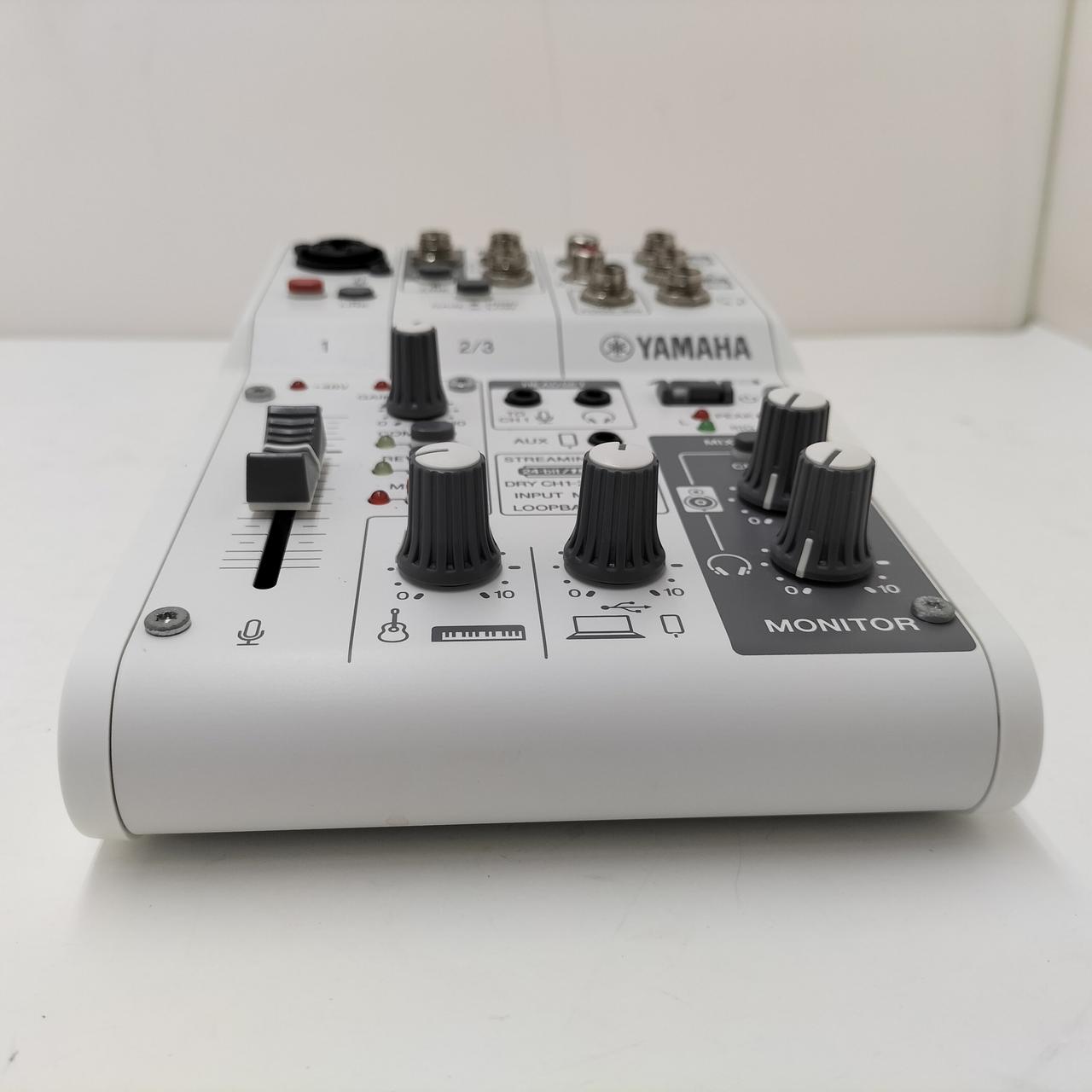 オーディオインターフェイス　YAMAHA ヤマハ | AG03 - ウェブキャスティングミキサー - 概要