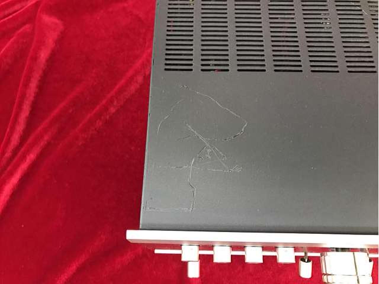 キズあります。